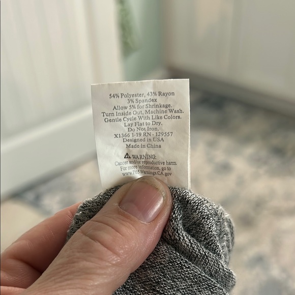 Gray Women's Crew Neck Sweater - Picture 3 of 3